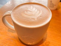 -星巴克(上海虹桥新天地二店)