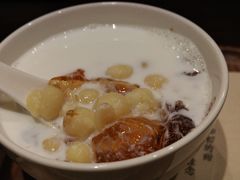 鲜奶桃胶莲子-彬媽糖水(侨鑫国际店)