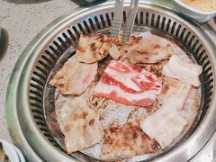 -金滏山烤肉·海鲜·火锅自助餐厅(襄阳万达店)