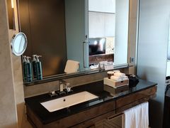 -广州天河希尔顿酒店