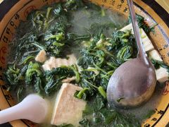 -华龙特色大骨鸡农家菜馆