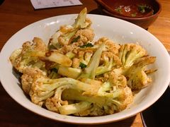 土司酒大碗花菜-吃饭皇帝大土家民族菜(正大广场店)