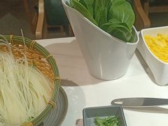 -喃喃椰·糟粕醋·椰子鸡火锅(七堡花园店)