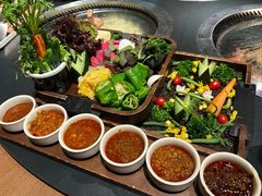 -蘸小院铁锅炖·蘸酱菜·东北菜(怀远门店)
