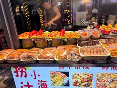 -亚龙湾亚泰商业街