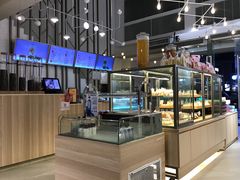 -顶东面包花园·生日蛋糕(世博店)