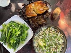 -御霞苑泥烩鸡休闲农庄