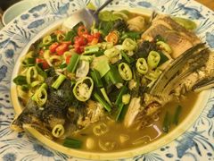 特色钱江源鱼头煲-陈先进鱼馆·地道农家菜(萧山奥体店)