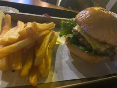 乌玛米双层堡-UMAMI乌玛米披萨·汉堡·清真Halal(红岭北店)
