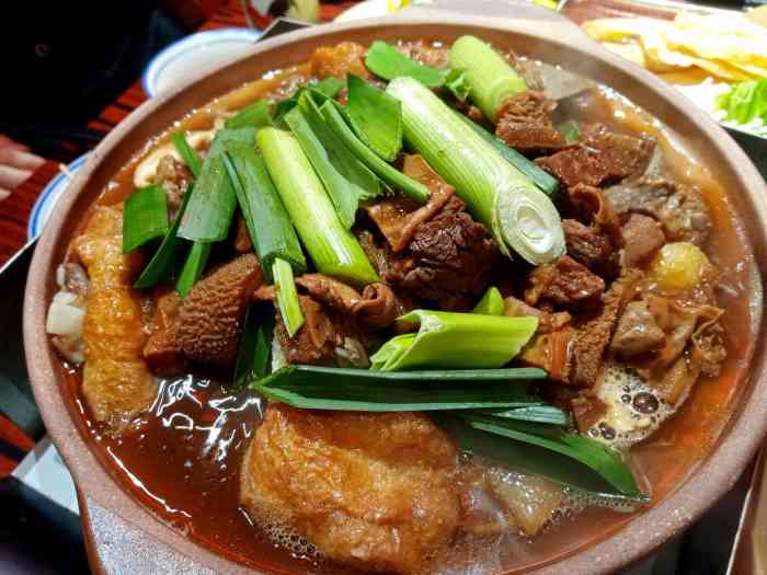 沙胆彪炭炉牛杂煲(北京路店)