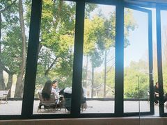 -J Create城市露营咖啡·简餐·宠物(上海动物园店)