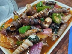 -蚝哥花姐湛江烤生蚝(美丽湾市场店)