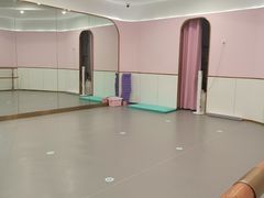 -伊叶舞蹈YEAH DANCE(LCM置汇旭辉校区)