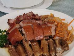 -天鲜阁·海鲜粤菜·33年老字号(石槎白云站店)