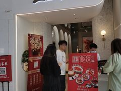 -三人行骨头王火锅(长寿店)