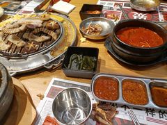 -青瓦炭韩潮烤肉(花园道店)