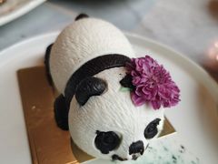 -雍容荟帝王蟹活龙虾展台自助(IFS黑金店)