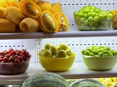 -涨巢·潮玩水疗局