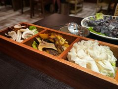 -芸鲜季·云南野生菌餐厅· 云南风物味研社(闵行店)