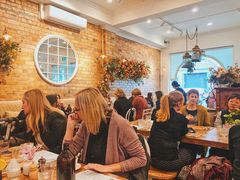 -FLOVIE FLORIST CAFE