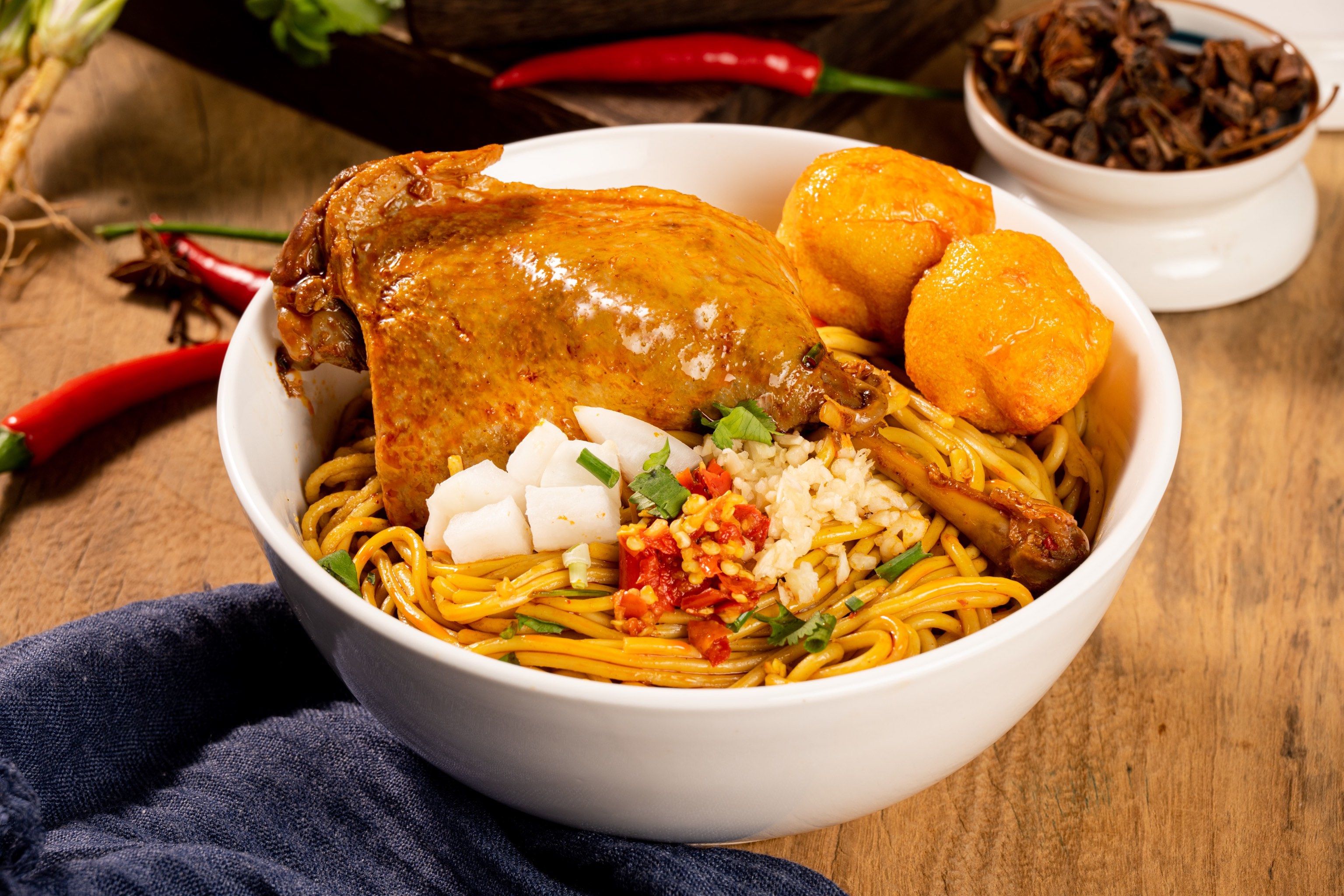 枪杆鸭腿加油果拌面的诱惑90