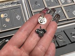 -十八字金·银饰·拼豆·开蚌DIY(魏公芳华里店)