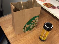 -星巴克(七宝领展广场1F店)