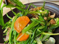 -大树下海鲜饭店