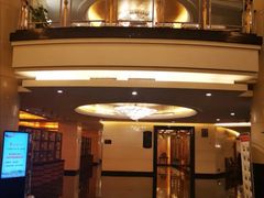 -武汉五月花大酒店(武昌火车站中南路地铁站店)