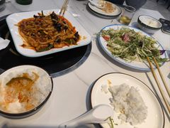 -鸿亨泰杂鱼馆(港馨家园店)