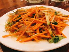 凉拌东北大拉皮-老猎户炭火锅羊汤(万达店)