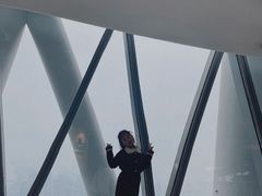 -广州塔卢特斯法国旋转餐厅