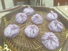 藤椒大虾包-西安贾三灌汤包·回坊小吃·清真炒菜(北院门总店)