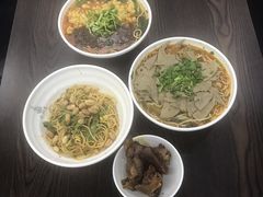 -耙豌豆重庆小面