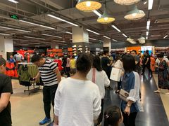 -王府井奥莱临潼小镇(临潼店)