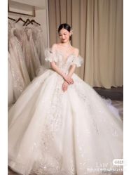 -Lady  Jane高端婚纱礼服馆