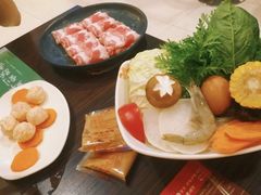 -呷哺呷哺(新世界百货望京店)