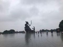 -巴陵广场