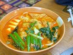 -云海肴·汽锅鸡·云南菜(天山百盛优客店)