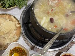 -鲁朗纳麦石锅鸡庄园
