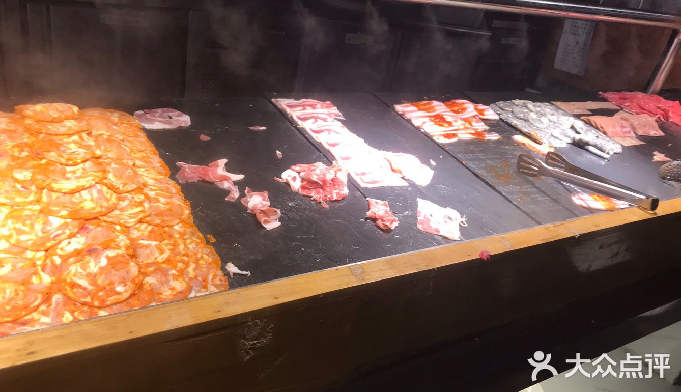 肉类特别多，也比较新鲜，海鲜类也比较多