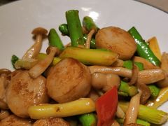 烧汁白玉菇炒带子-尚一汤·粤菜海鲜(环球港店)