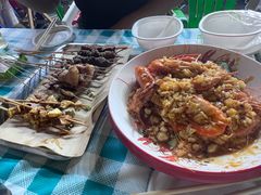 -老街烧烤大排档·地道湖北菜·龙虾馆(汉口火车站店)