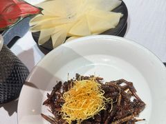 -皇冠明珠鱼翅楼(水上公园店)