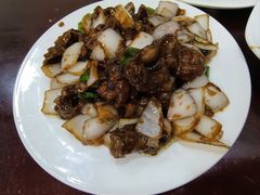 -余杨鸭鸭餐厅