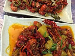 -巴厘龙虾·榜首油焖大虾(音乐学院·沿江酒馆店)