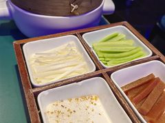 -逸馥荟(人广来福士店)