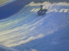 -INLANG饮浪室内冲浪(苏河湾万象天地店)