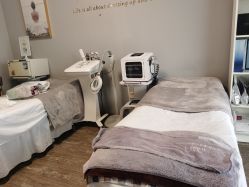 -IDEA·艾蒂尔科技美肤·日式美甲美睫集合店