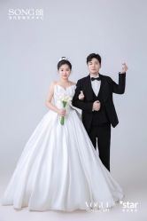 -唯一旅拍·颂当代影像艺术中心(上城店)